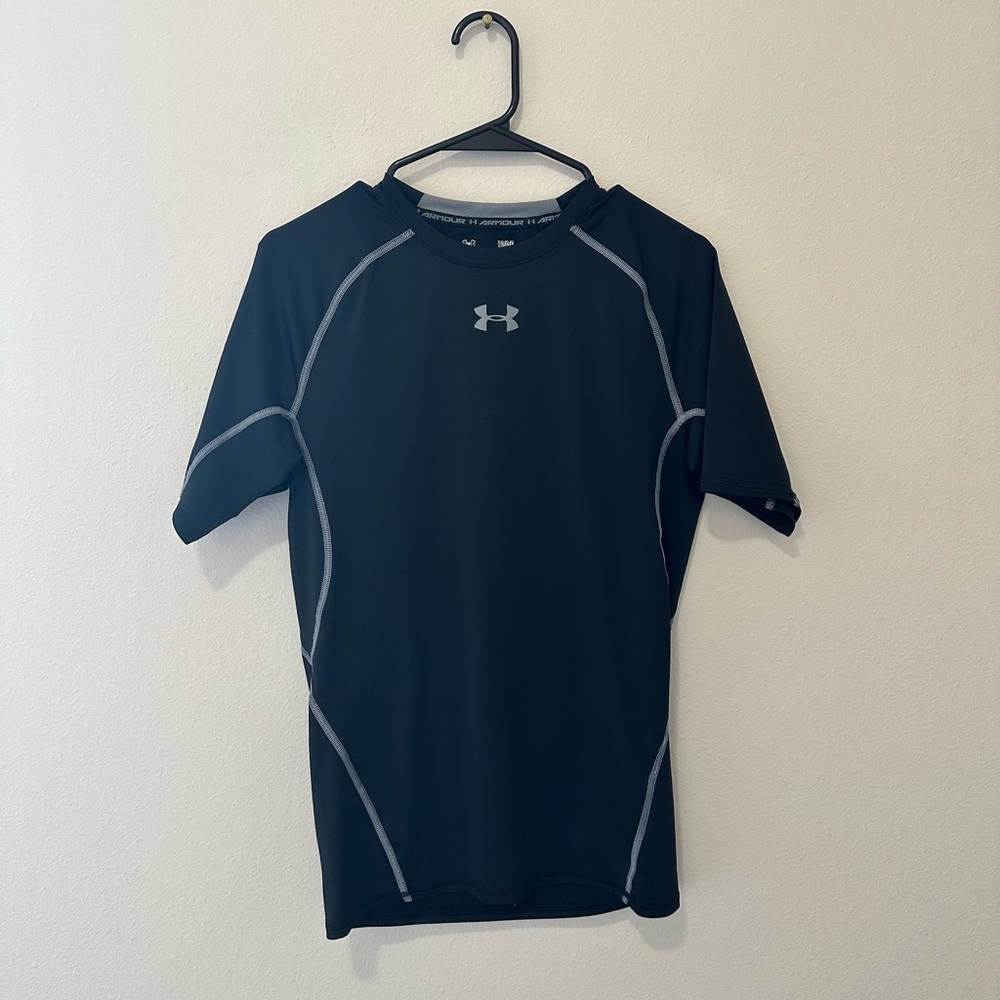 EUC Under Armour Men’s Compression Shirt